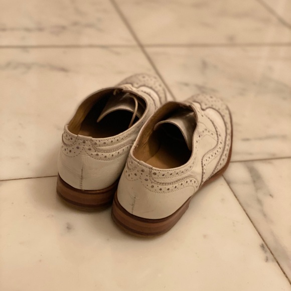 Women’s white leather brogue loafers with laces - Picture 2 of 5